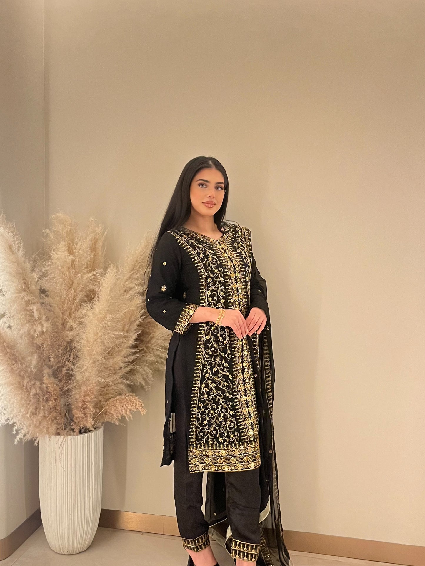 Asim Jofa Black Long Kameez - 3 Piece - ELAJ001