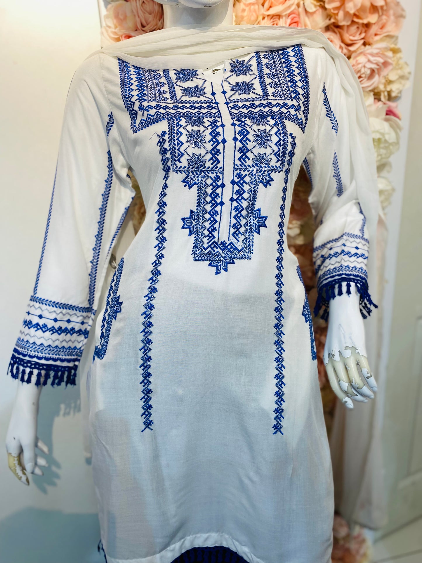 White kurta with Blue Thread Work - 1 PC - ELRR083