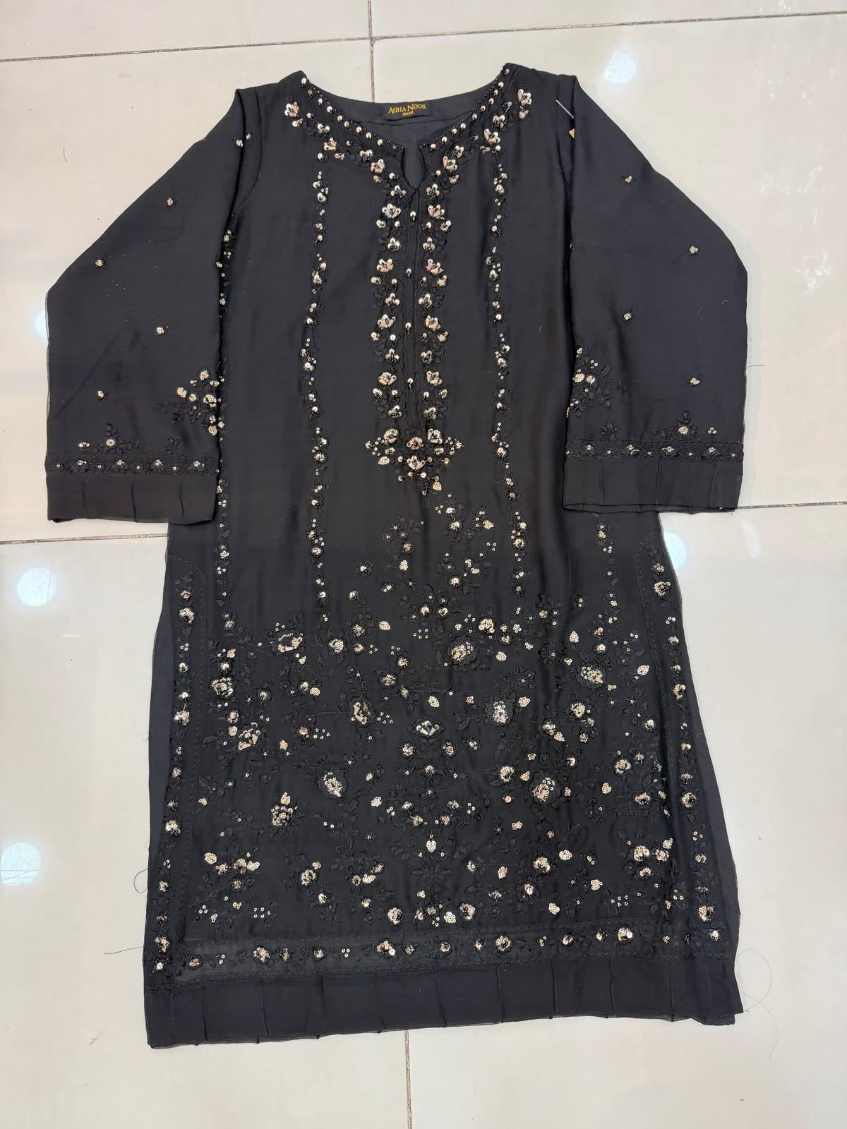 Black light beaded outfit (AghaNoor) EL0AG2
