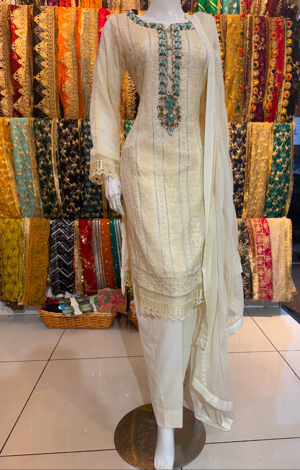 Off White - Thread Work Eid Outfit - ELRR133