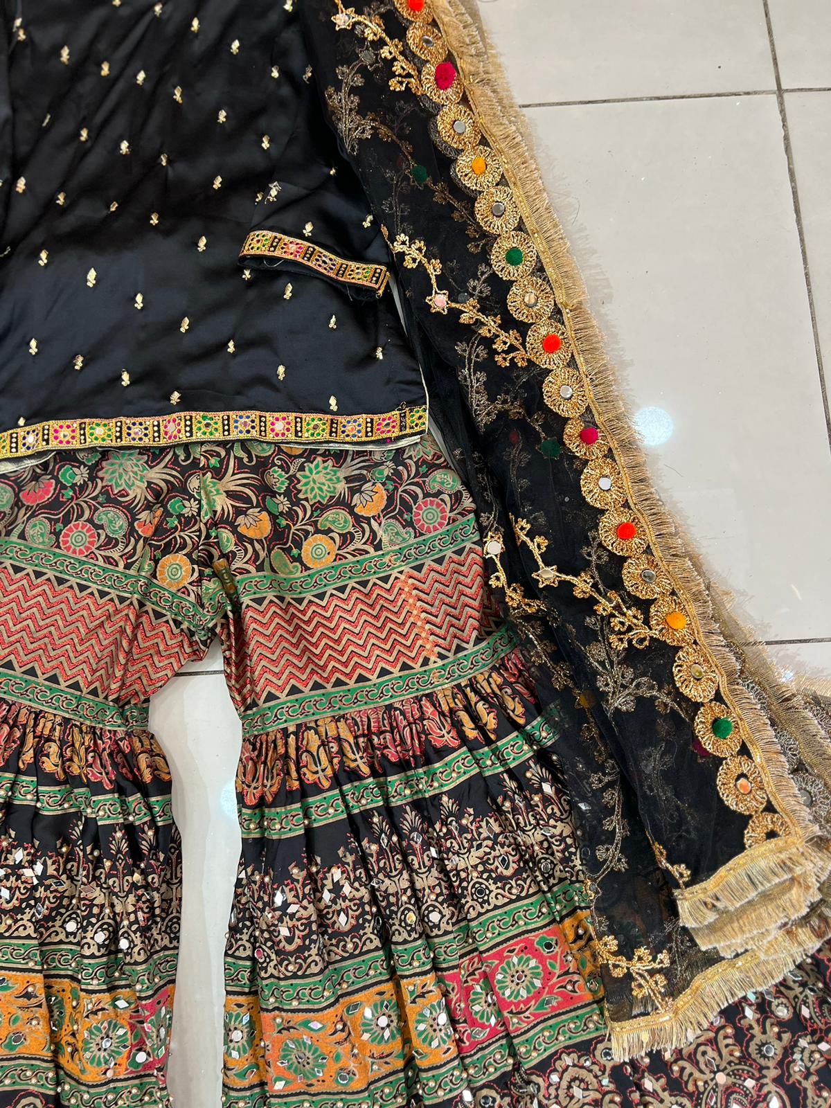 Black Mehndi Gharara Set