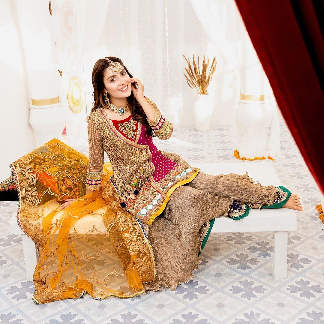 Mehndi attire cheap