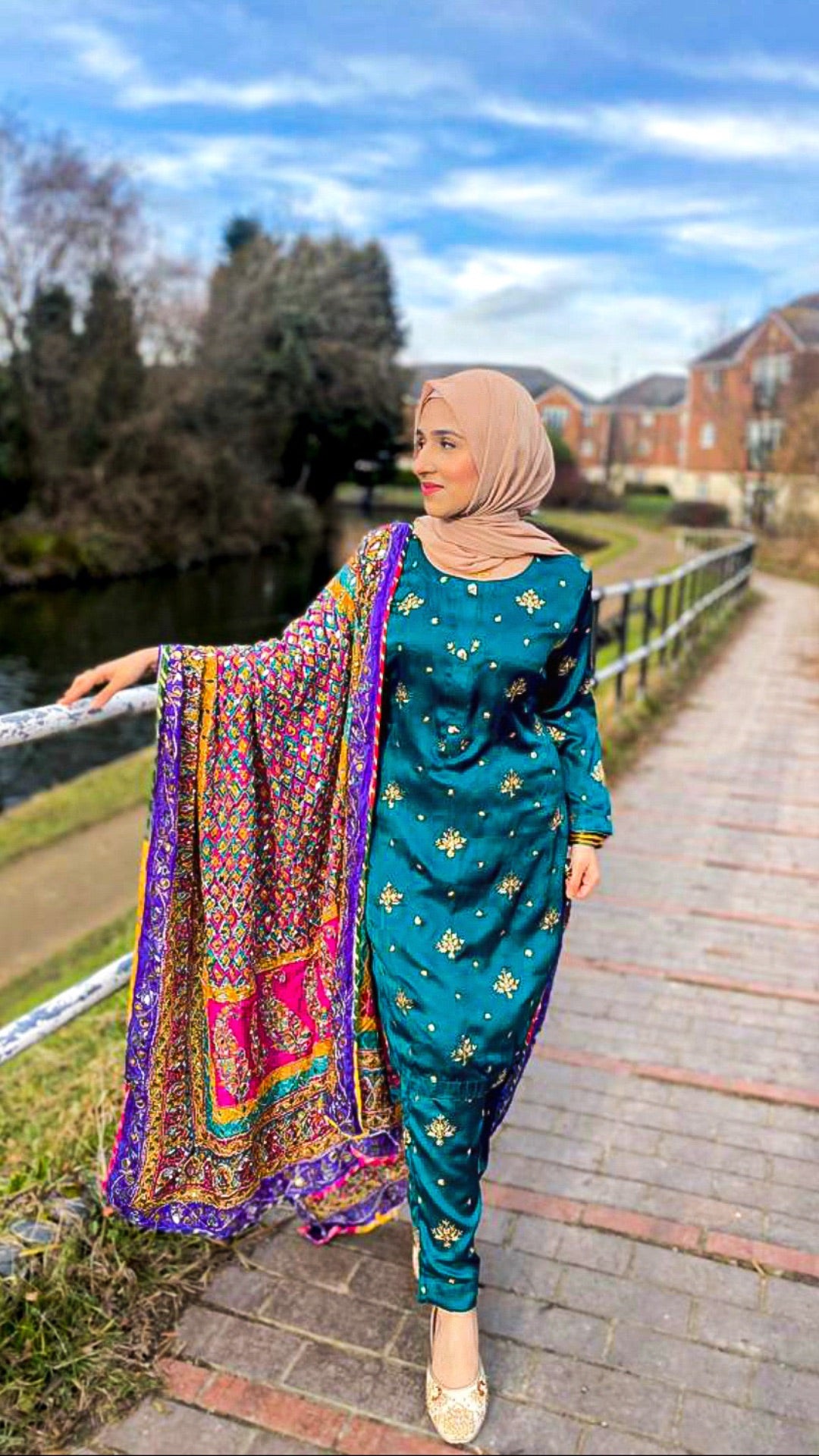 Mehndi dress with outlet hijab